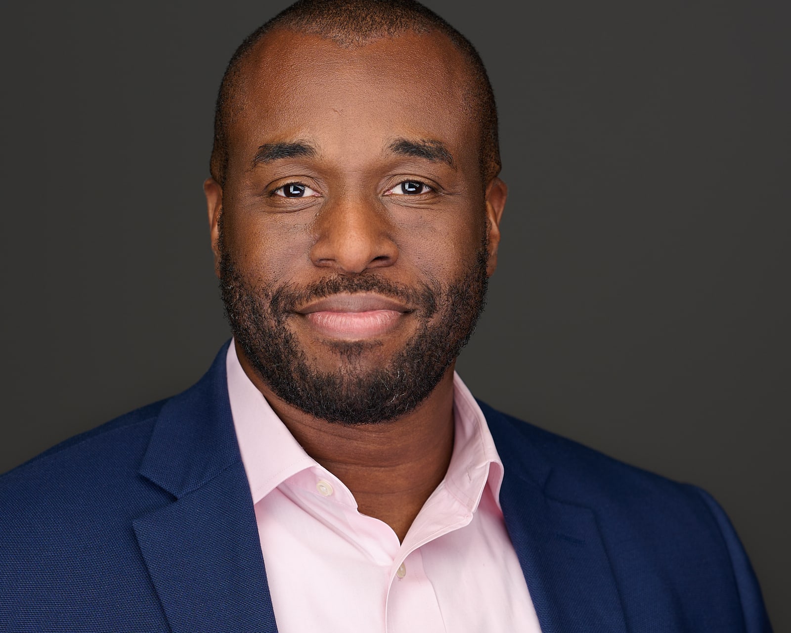 Headshot-2022-OS-001P-Headshots_0507 1